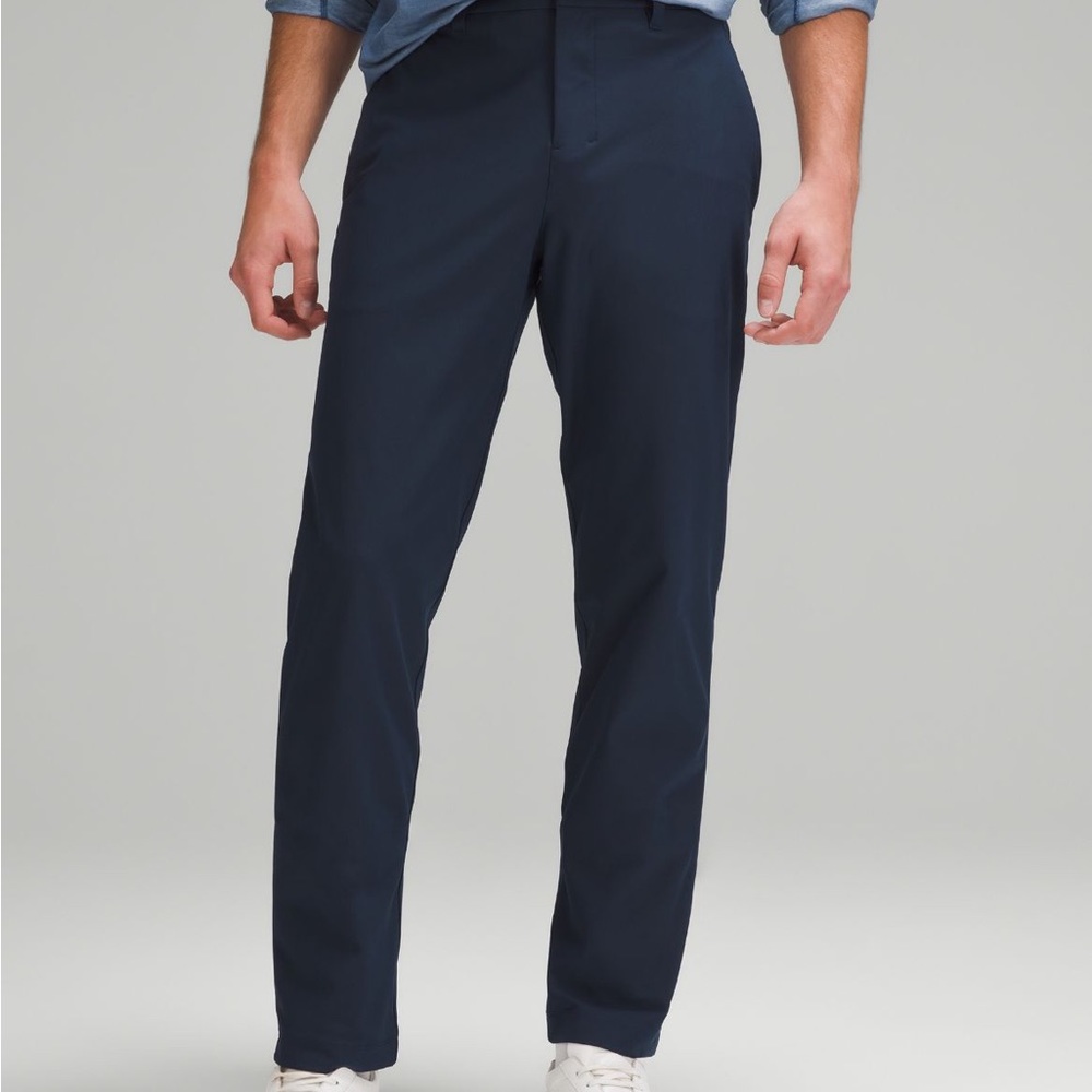 NWOT ABC Classic-Fit 5 Pocket Pant 32” Warpstream Navy